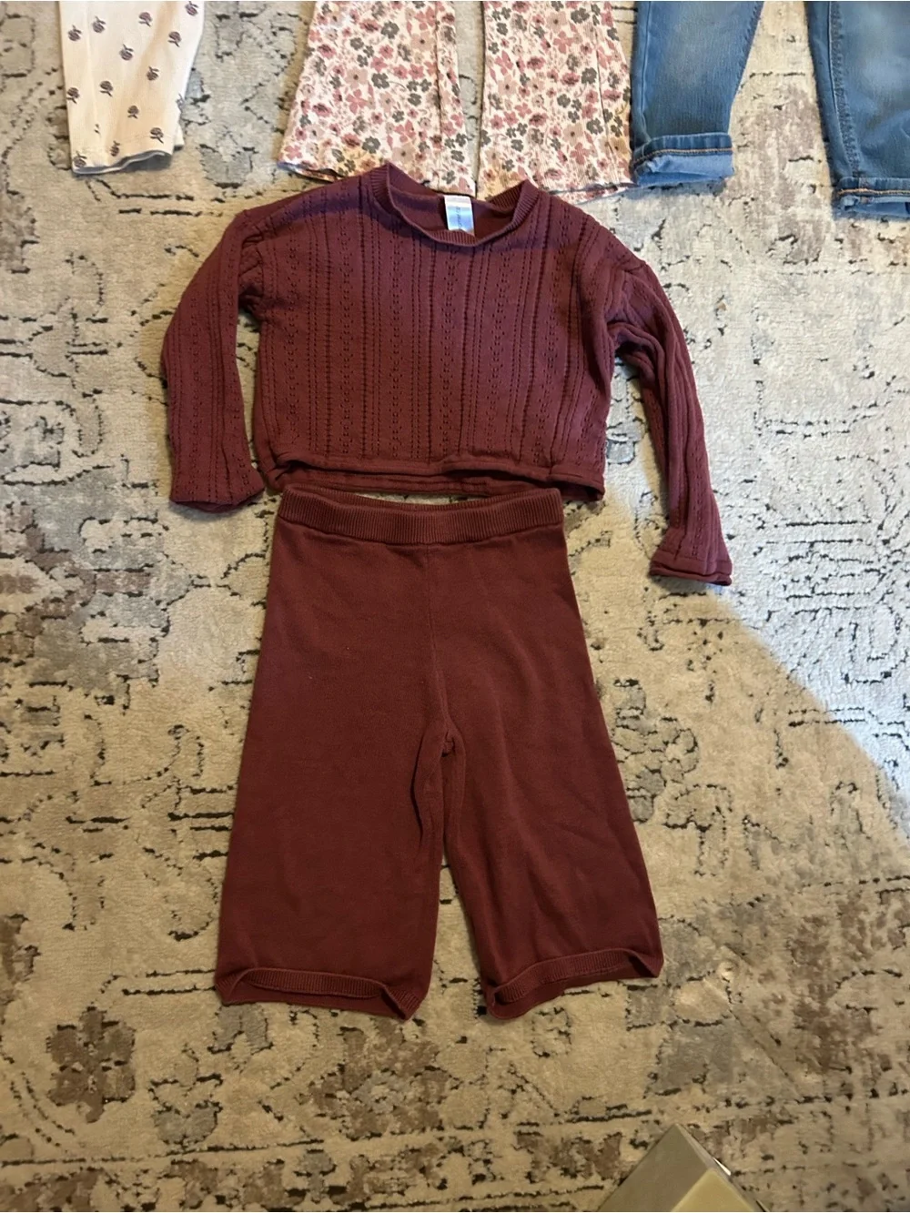 Mixed Girls' Outfit Bundle - Floral & Solid Tops with Pants